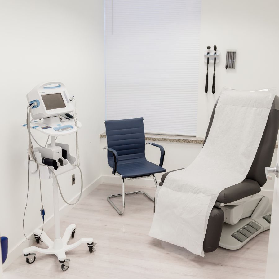 Virtual Tour of Dr. Luis J. Mesa, MD in Hallandale Beach, FL Virtual Tour of Dr. Luis J. Mesa, MD in Hallandale Beach, FL