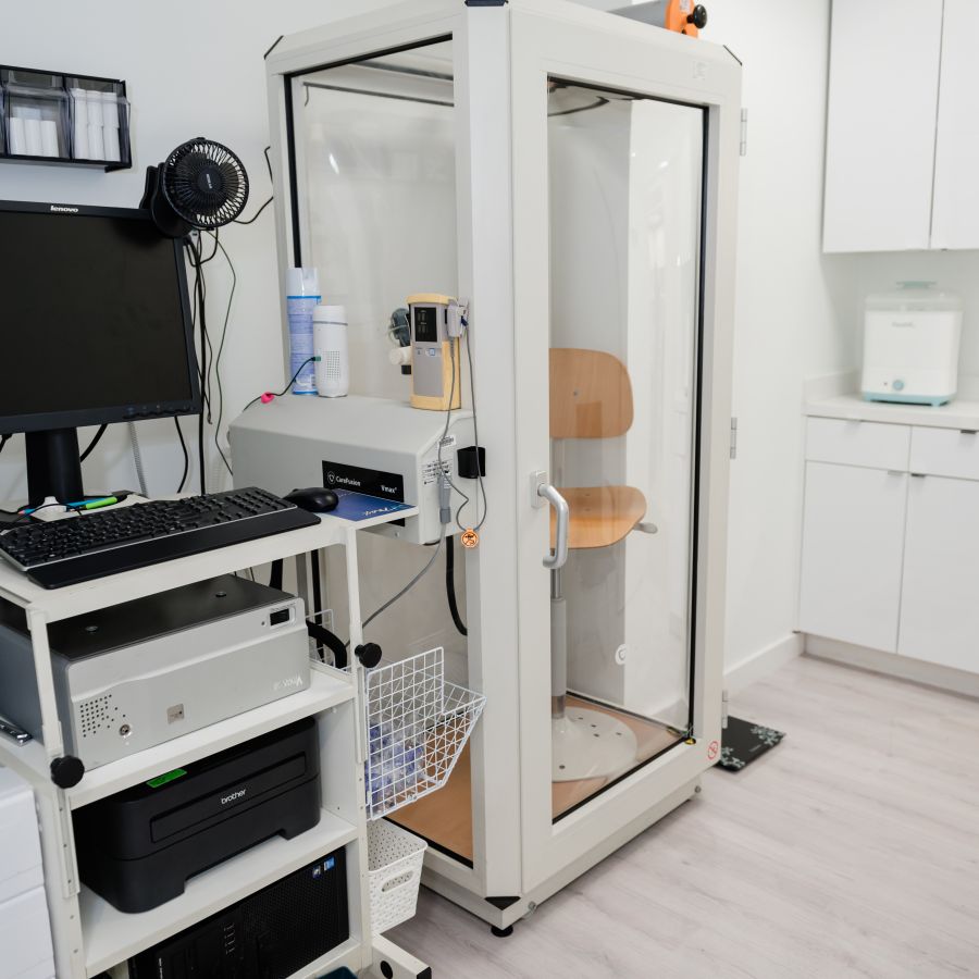 Virtual Tour of Dr. Luis J. Mesa, MD in Hallandale Beach, FL Virtual Tour of Dr. Luis J. Mesa, MD in Hallandale Beach, FL